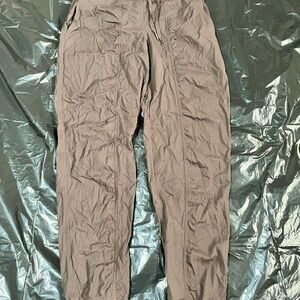 Lululemon dance studio joggers Sz 6 Brown
